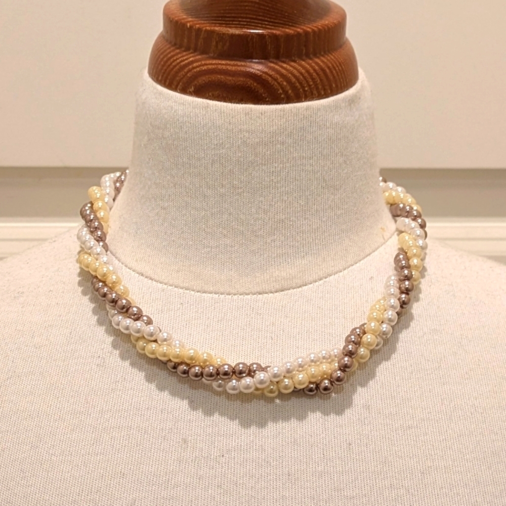 3/$30 90s Three Strand Twist Faux Pearl Adjustable Length Choker Necklace